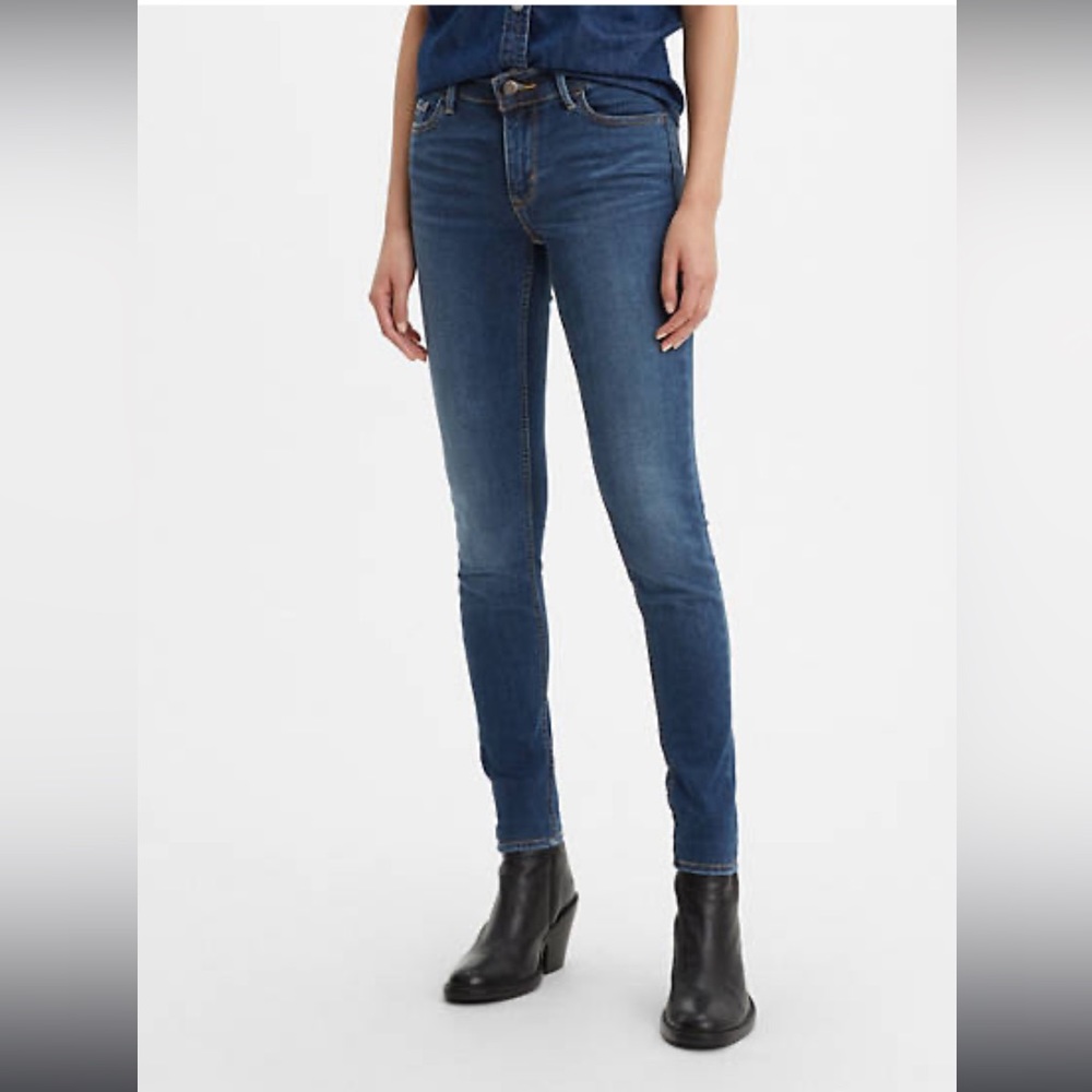 BNWT Levi’s 710 Super Skinny Jeans W28 L30
